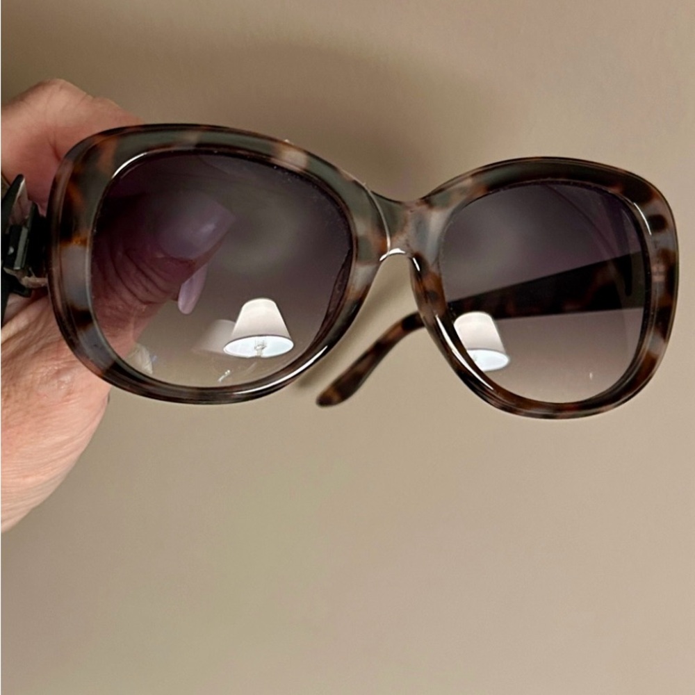 NWT Nine West Brown Tortoiseshell Rectangular Sunglasses 🕶️